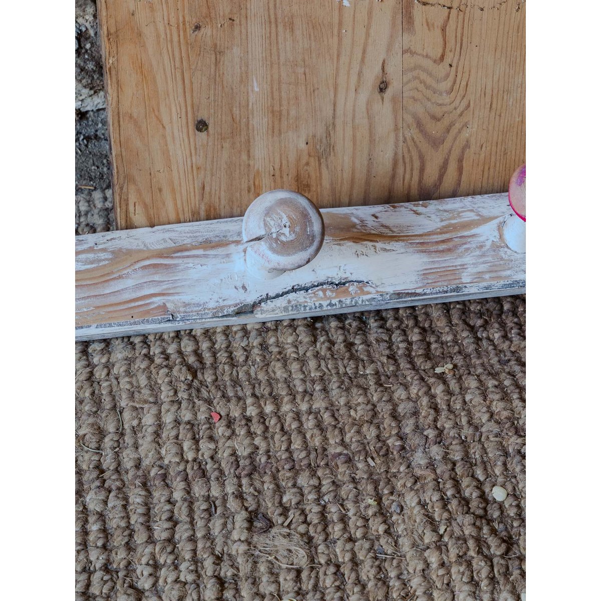 Porte-manteau en bois coloré Max N°326 - Bon état blanc, DEBONGOUT