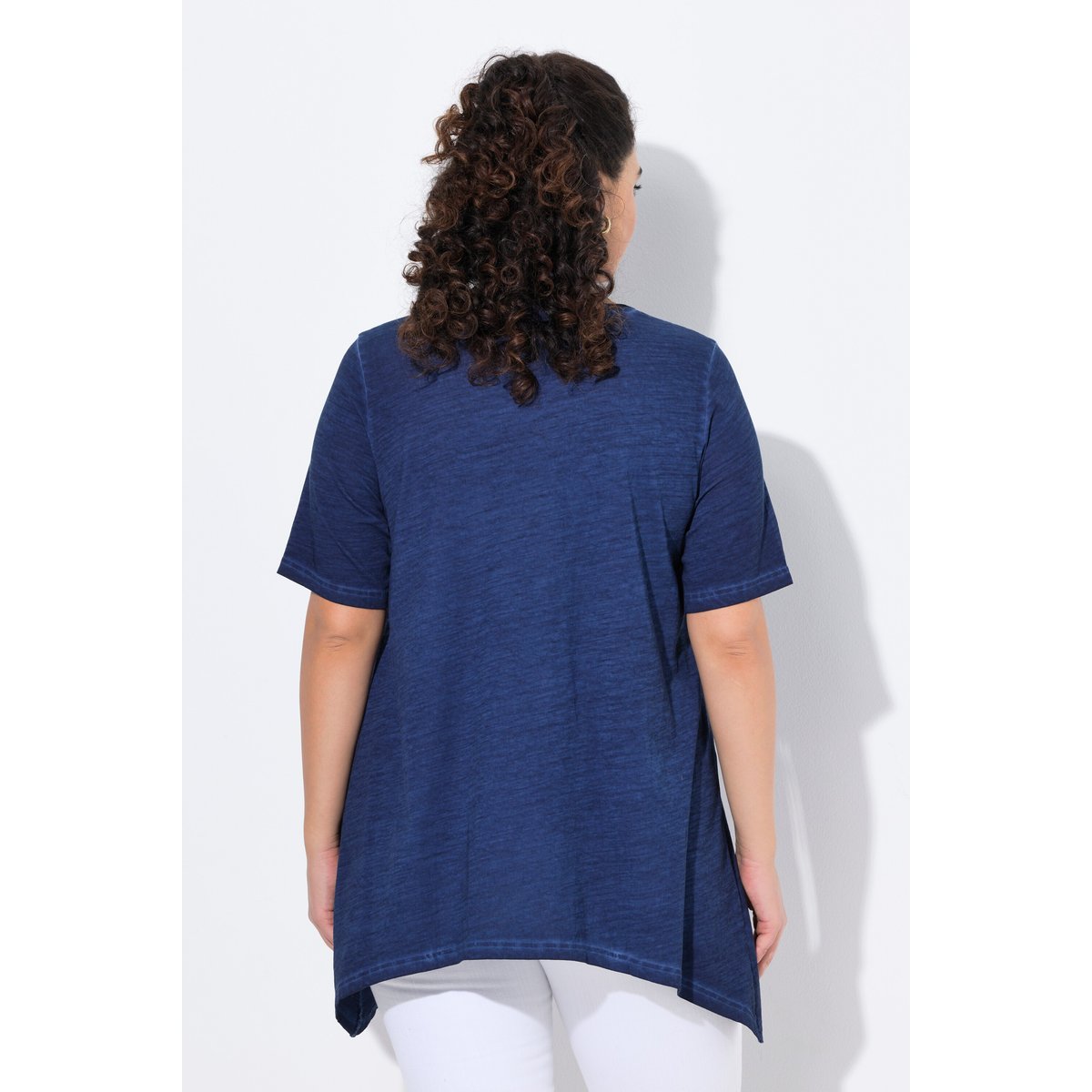 T-shirt, cold dyed, coupe évasée, col V bleu encre, ULLA POPKEN