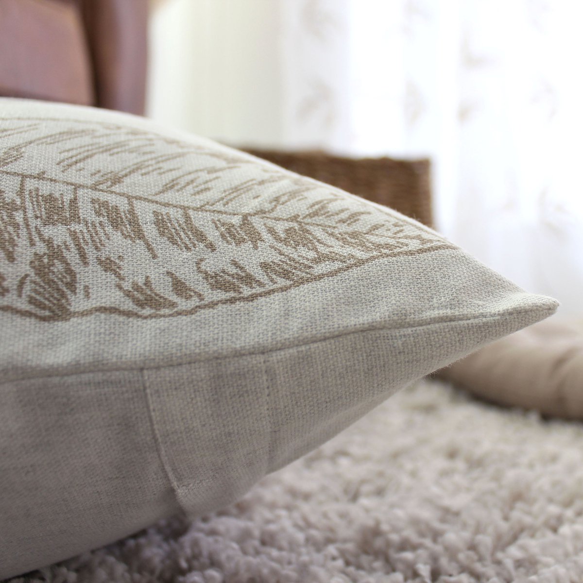 Coussin carré motif nature épuré ecru, HOME MAISON