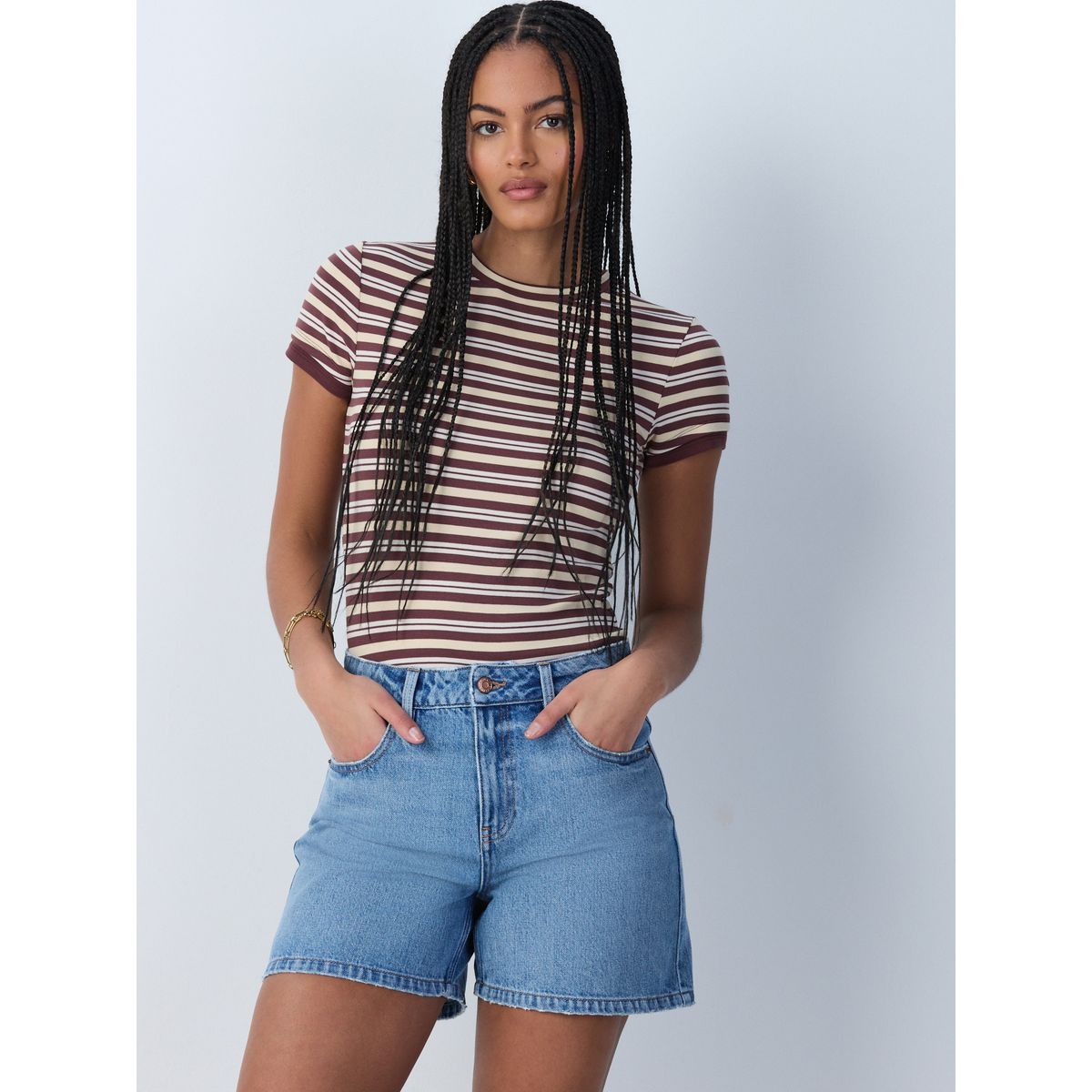 Short en denim taille haute coupe trapèze bleu moyen, NEXT