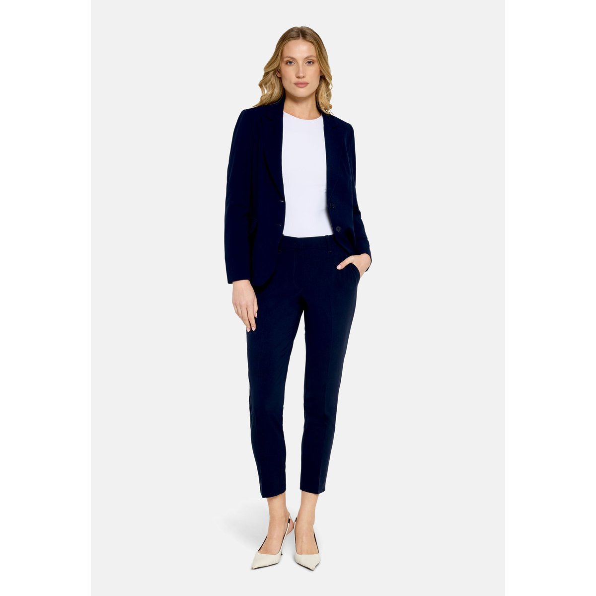 Pantalon de tailleur à poches navy blue, BETTY & CO