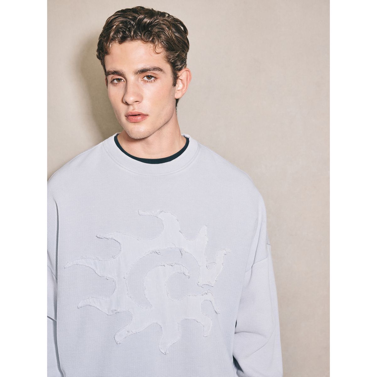 Sweat à capuche zippé en maille gaufrée edit gris glacé, NEXT