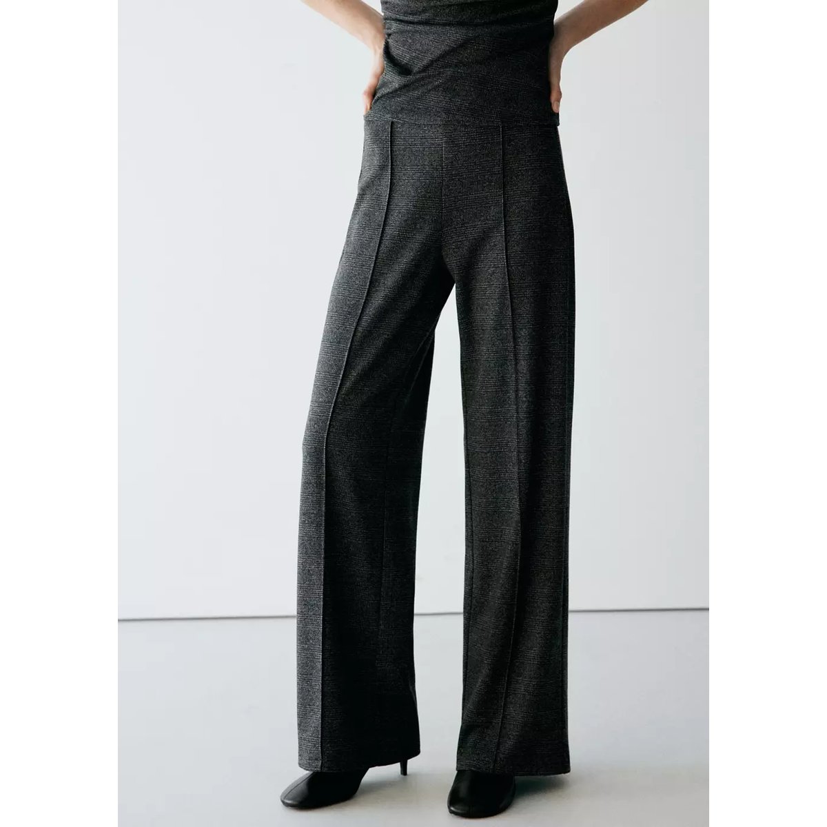 Pantalon droit à carreaux noir, MANGO