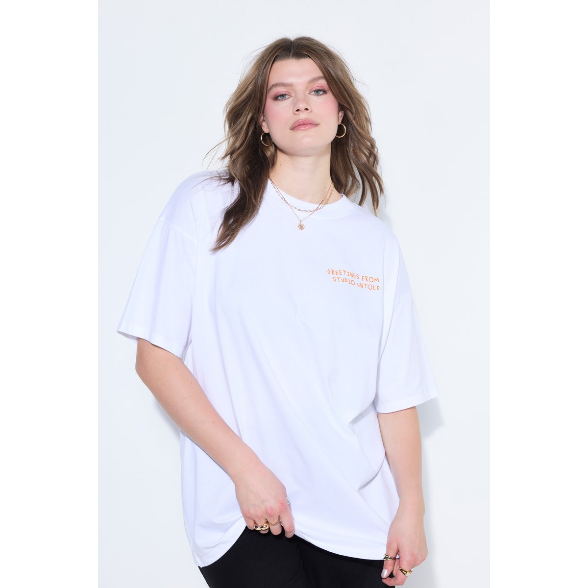 T-shirt oversize, grand imprimé XL au dos blanc neige, STUDIO UNTOLD