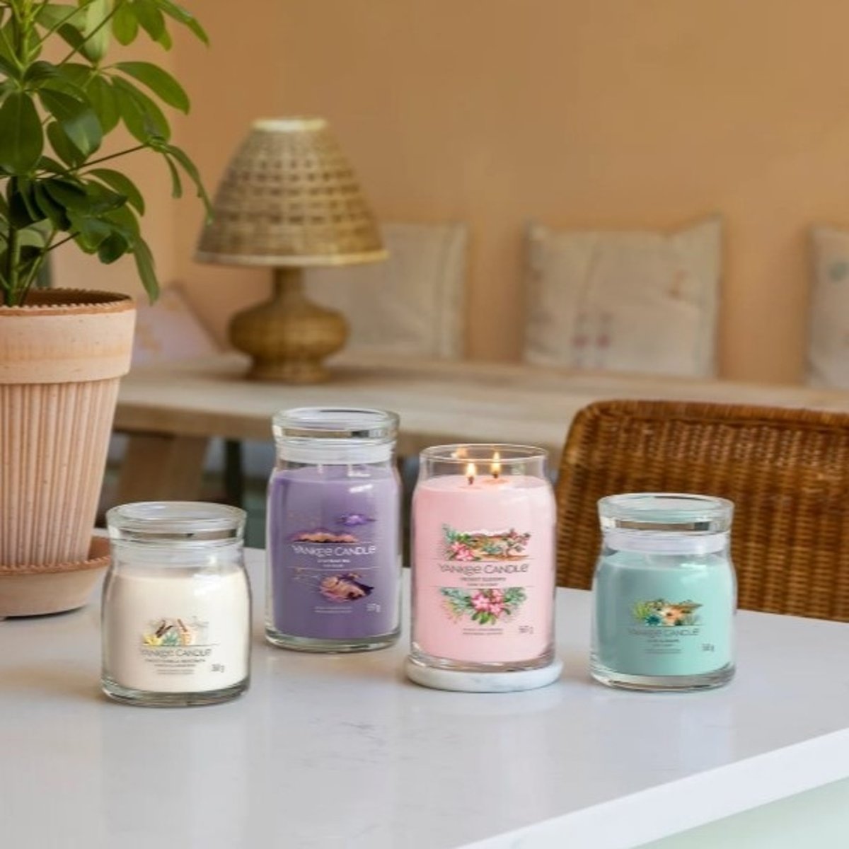 Bougie signature Nuit étoilée grand modèle - NUIT ÉTOILÉE violet, YANKEE CANDLE