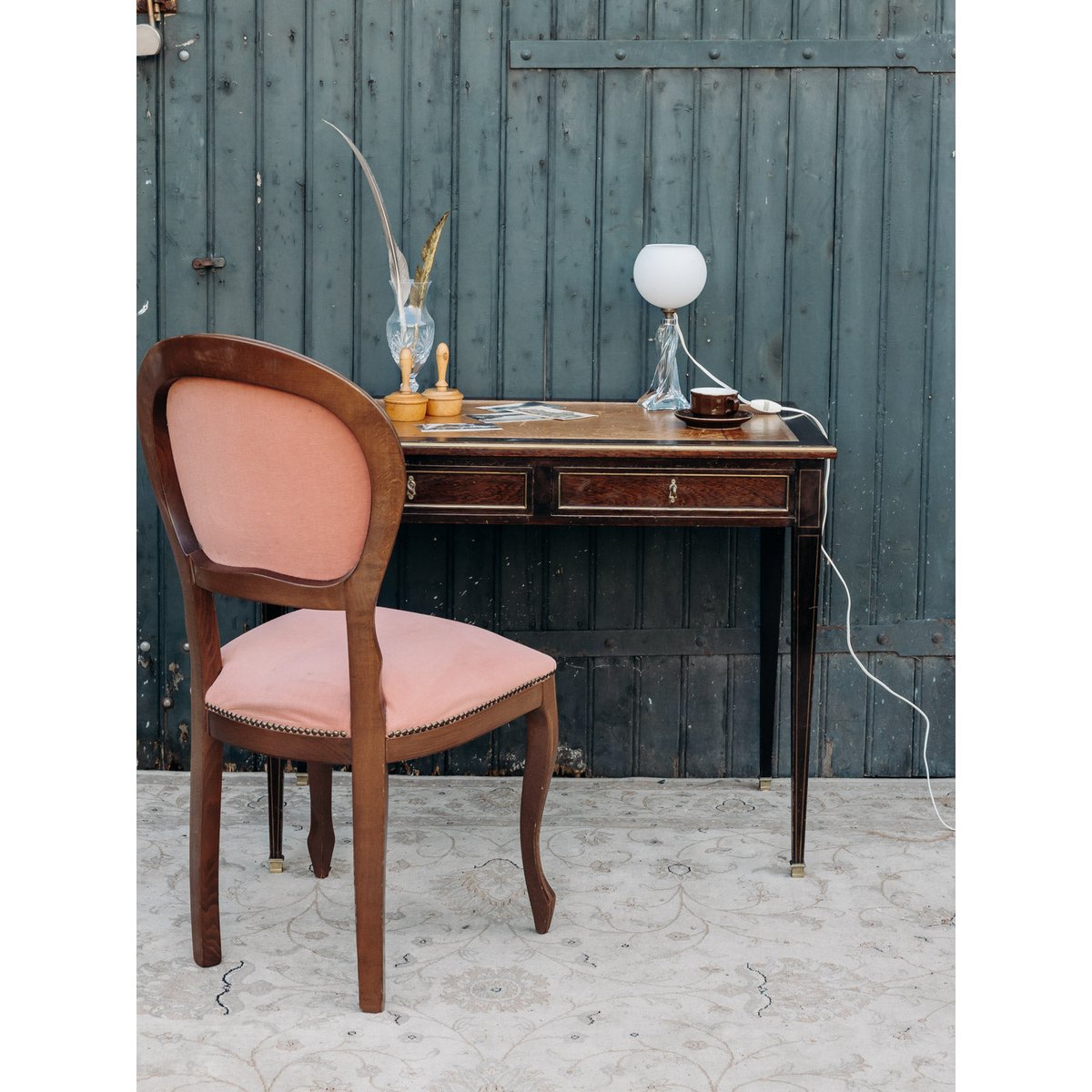 Bureau en bois et cuir Edouard N°497 - Bon état bois foncé, DEBONGOUT
