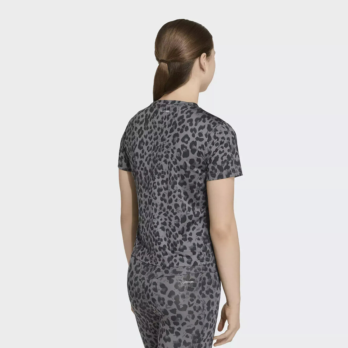 T-shirt de sport imprimé léopard gris, adidas Performance