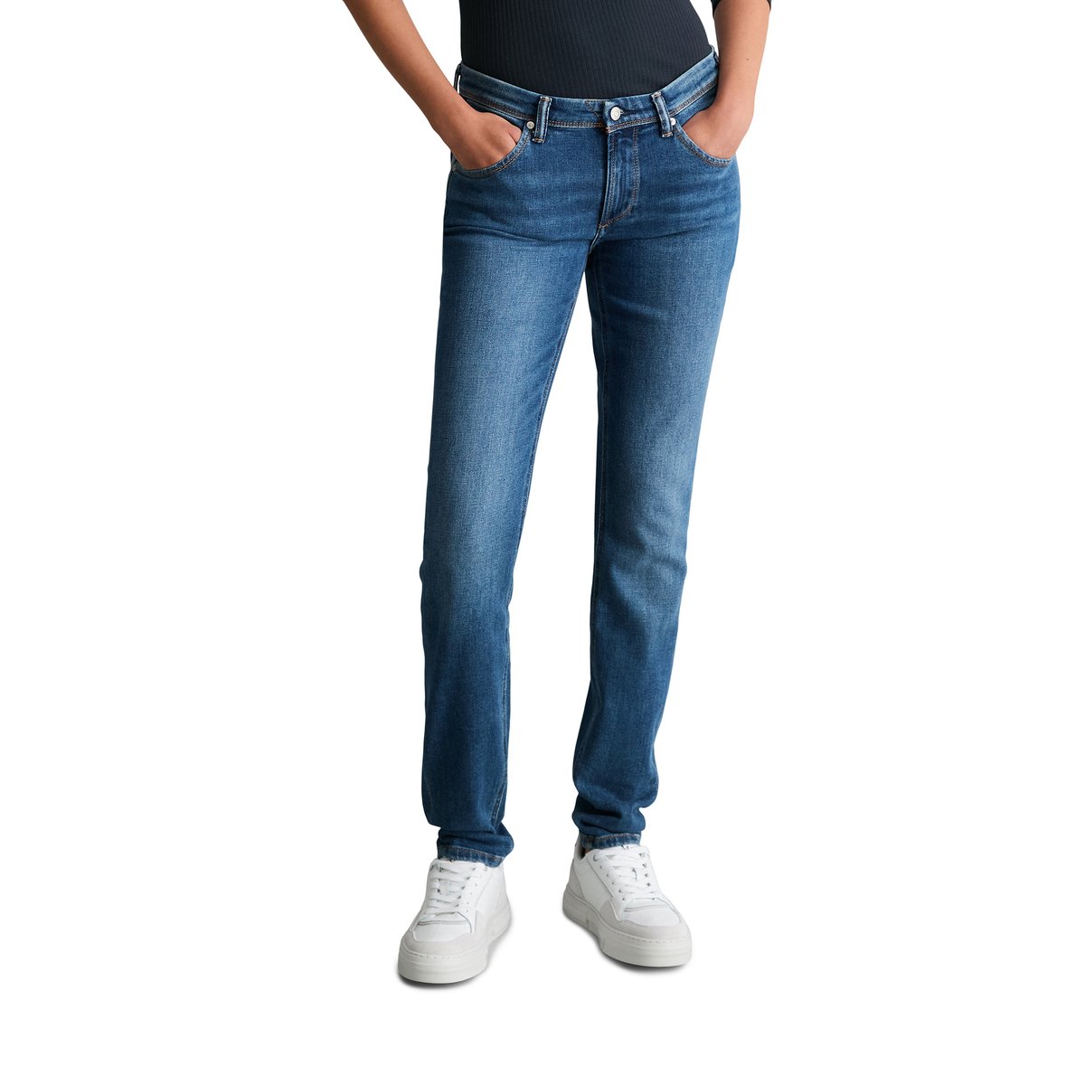 Jeans modèle Alva slim en coton biologique mélangé stretch bleu, MARC O’POLO DENIM