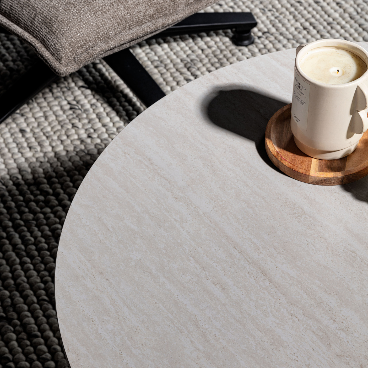 Table basse ronde avec pieds en métal - YSIA beige, CALICOSY