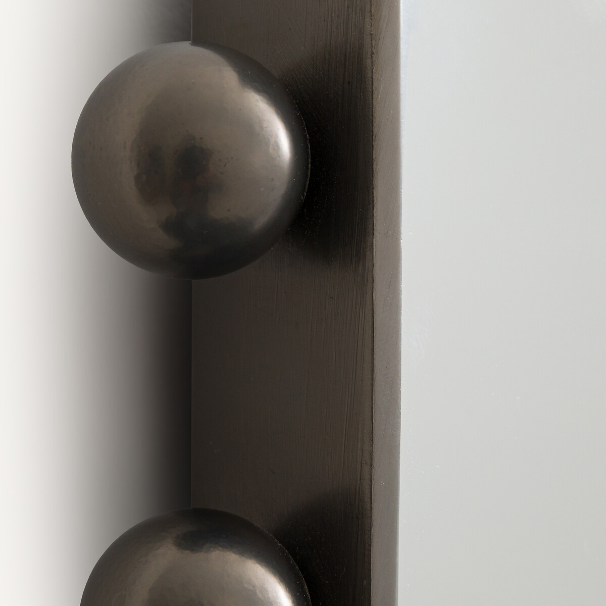Arama Mirror with Nickel Lacquer Finish and Beaded Edging, H96cm black, AM.PM