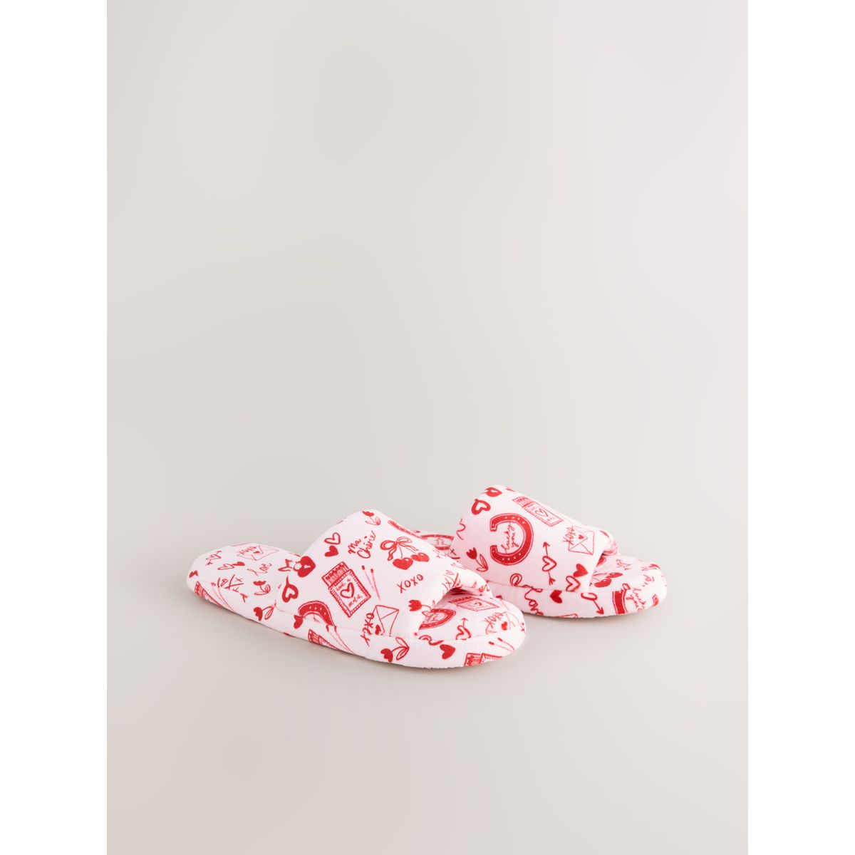 Chaussons claquettes pelucheux à motif cœur rose/rouge, NEXT