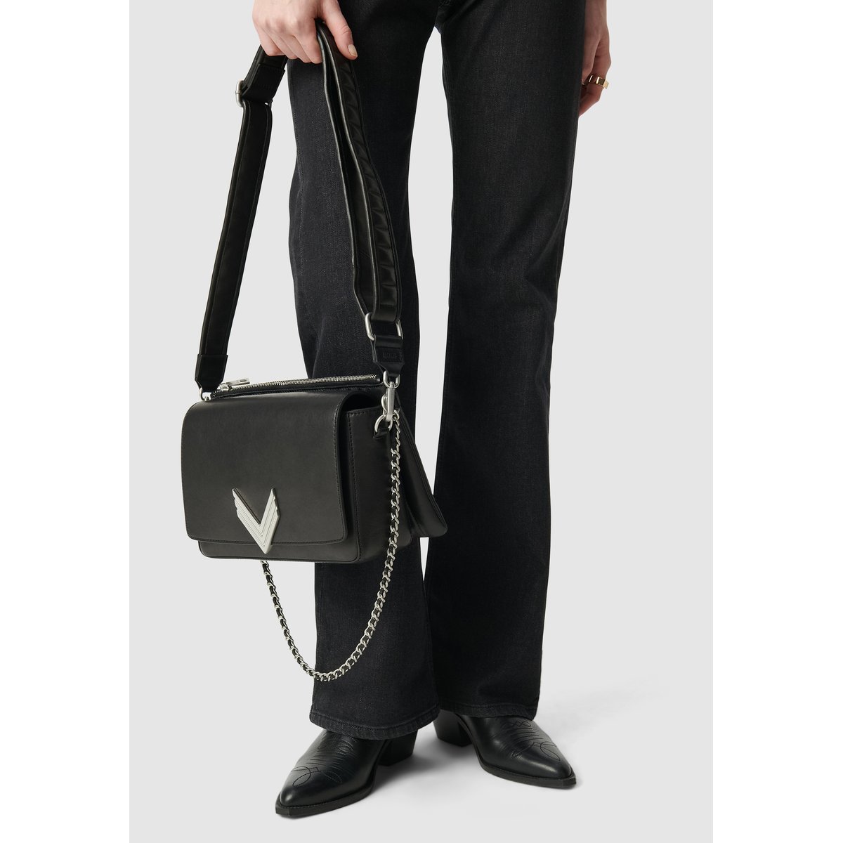 Sac à main en cuir Chrome Free 111 ROMY noir, IKKS