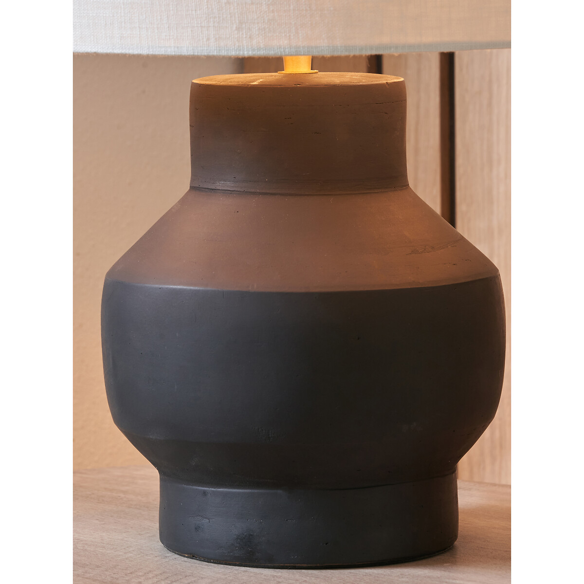 Iryna Terracotta Urn Table Lamp Base black, ÉDITÉ