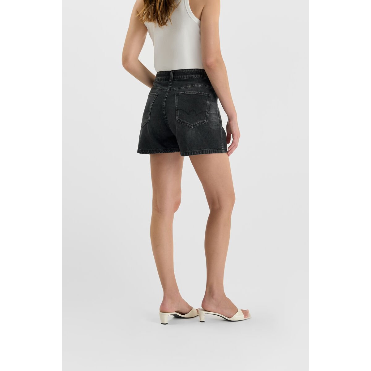 Short en jeans FANNI black, LE TEMPS DES CERISES