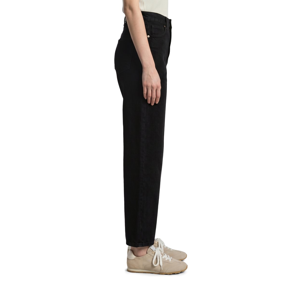Jeans modèle Stine, coupe  barrel  et longueur raccourcie en denim rigide noir, MARC O’POLO DENIM