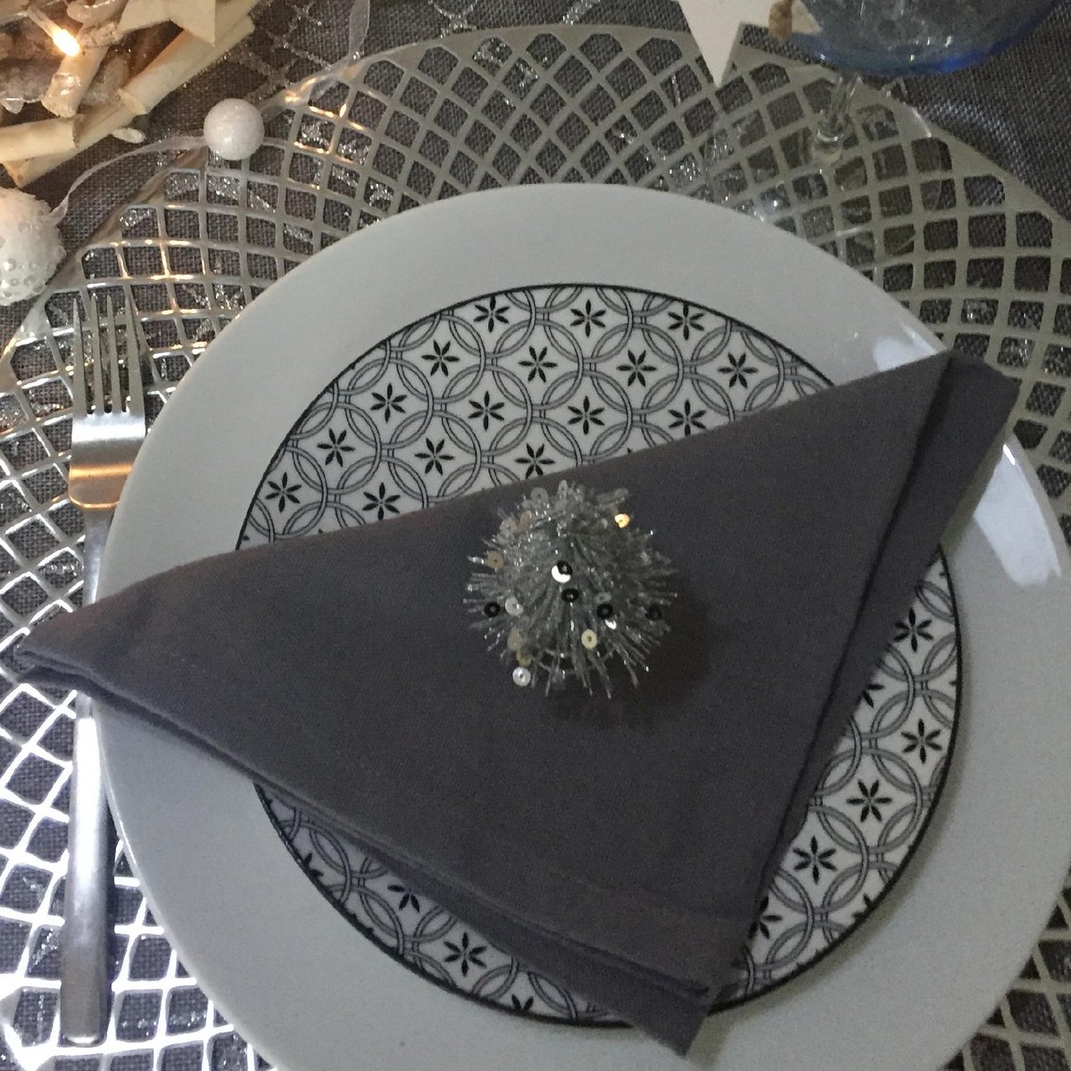 Set de table rond en filigrane argent, ATMOSPHERA
