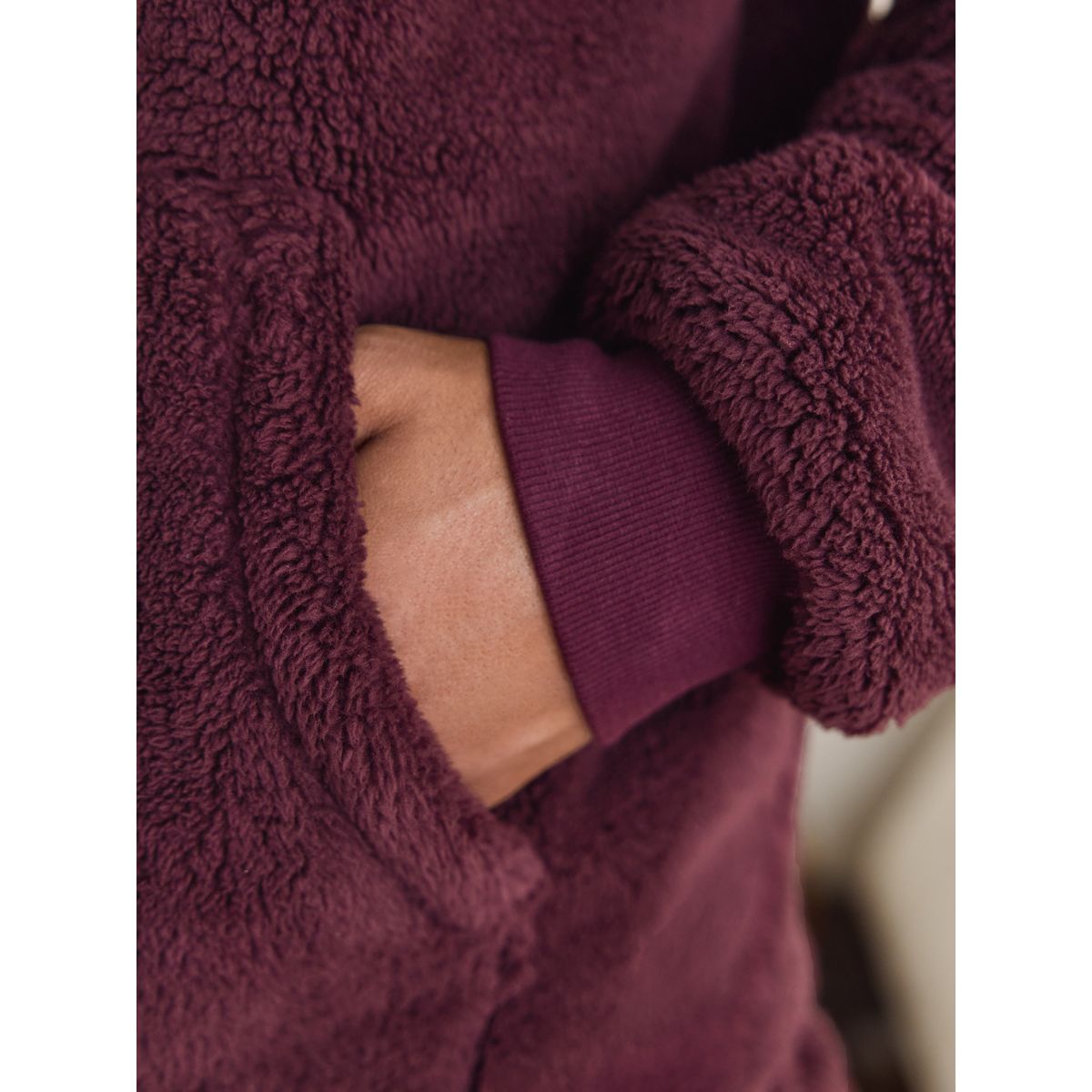 Sweat à capuche en imitation fourrure enfiler rouge bordeaux, NEXT