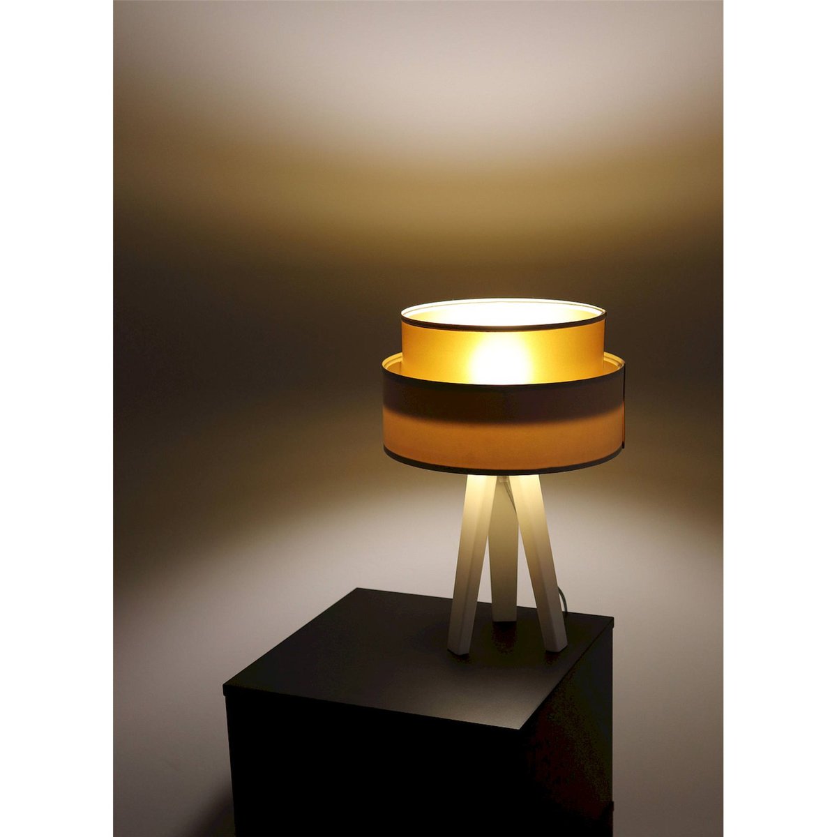 Lampe à poser en satin, DUO ELLEGANT crème satinée avec intérieur doré, BPS KONCEPT