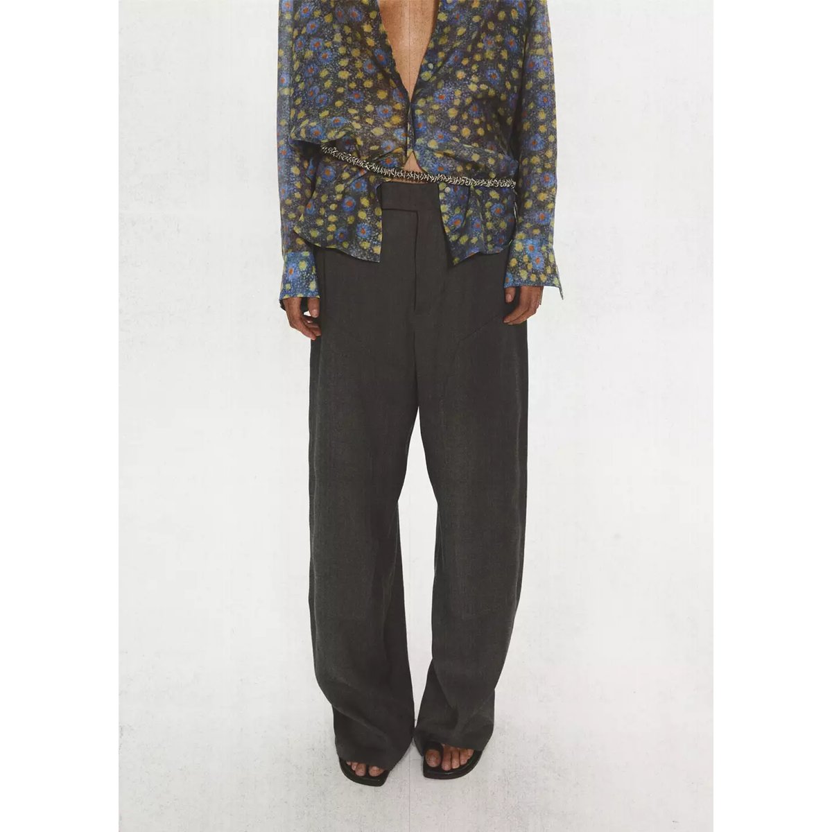Pantalon de tailleur droit avec détails de surpiqûres noir, MANGO