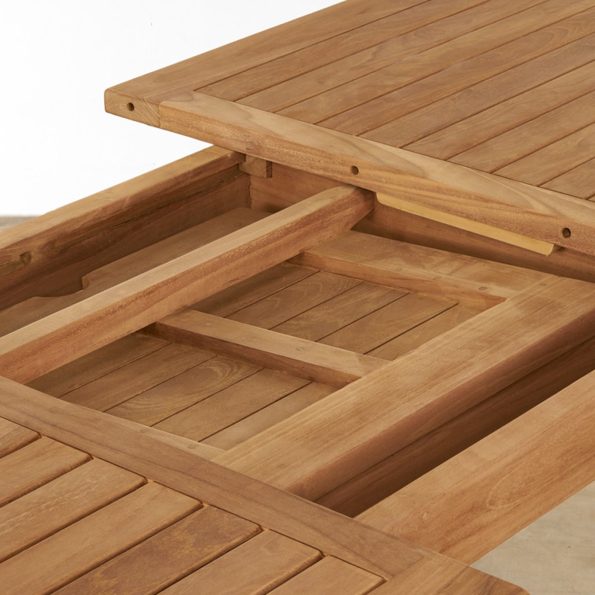Ensemble table de jardin en teck Nina 160/210 et 4 chaises Lisato naturel, WANDA COLLECTION