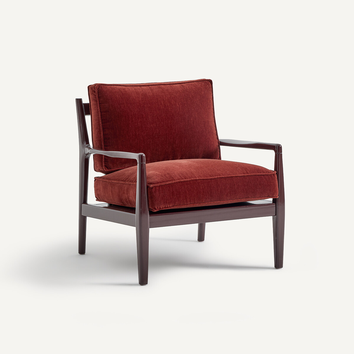 Sillón de terciopelo con estructura lacada, Dilma rojo birmano, AM.PM