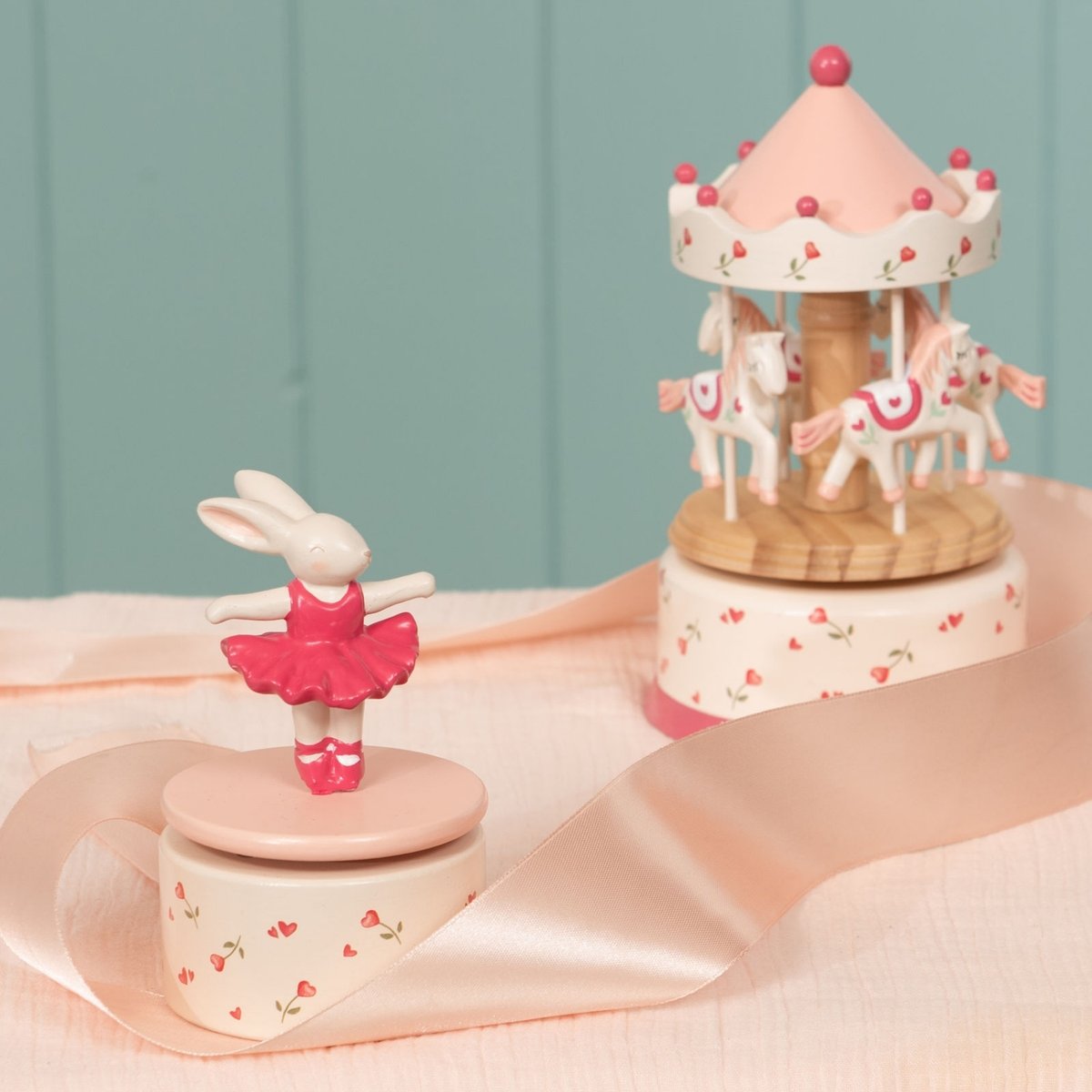 Boîte à musique rose, blanc, crème, AMADEUS LES PETITS