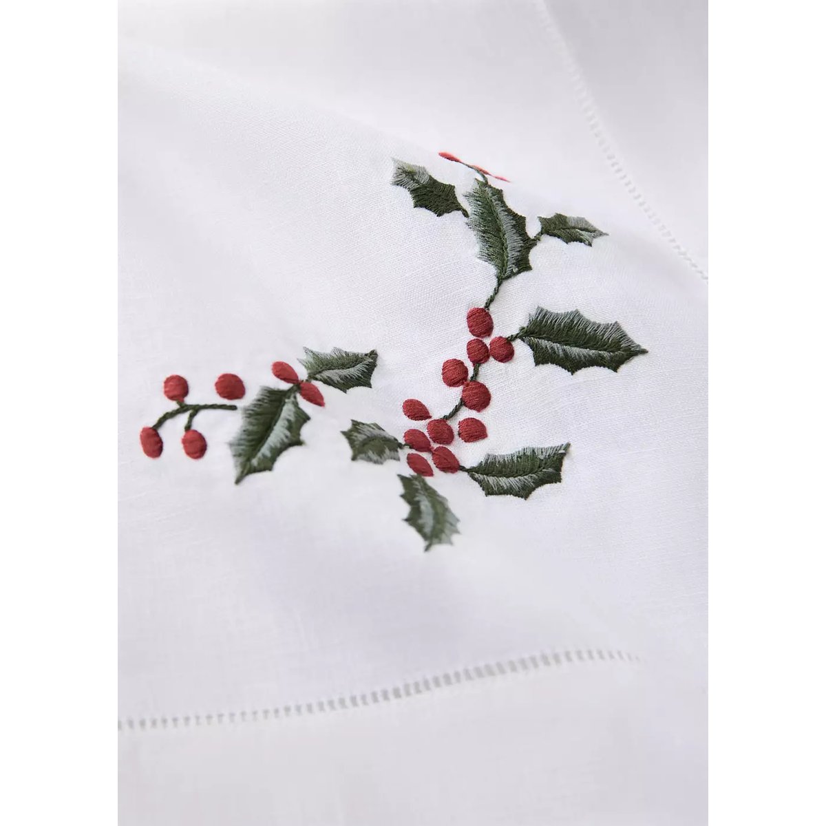 Chemin de table en lin broderie ajourée blanc cassé, MANGO HOME