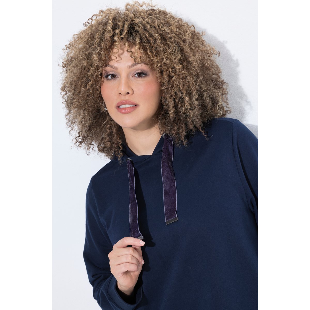 Robe en molleton à capuche, coupe évasée marine, ULLA POPKEN