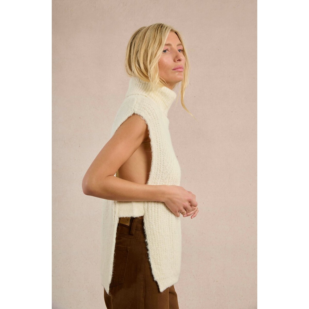 Sleeveless Knitted Turtleneck Jumper ecru , MOLLY BRACKEN