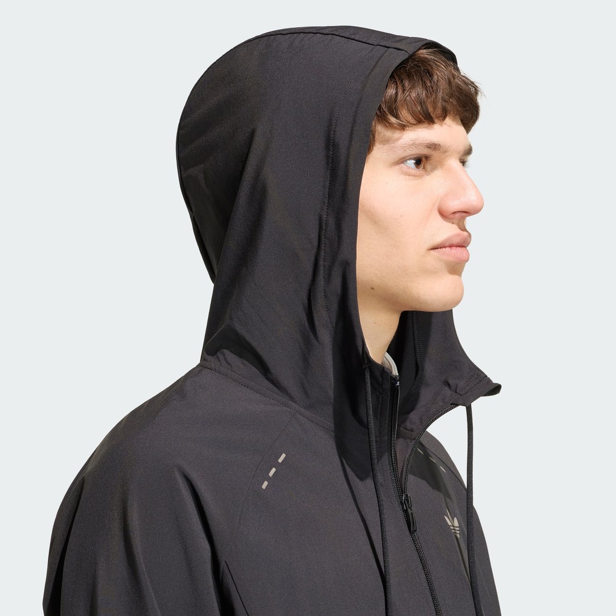 Veste De Survêtement Zip Intégral Capuche Trèfle Tech Essentials Veste De Survêtement Zip Intégral Capuche Trèfle Tech Essentials black, adidas Originals