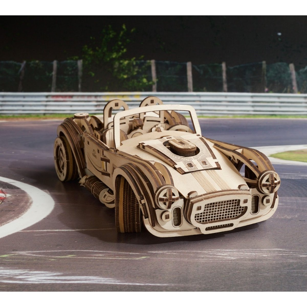 Puzzle 3D Voiture de course Drift Cobra beige, UGEARS