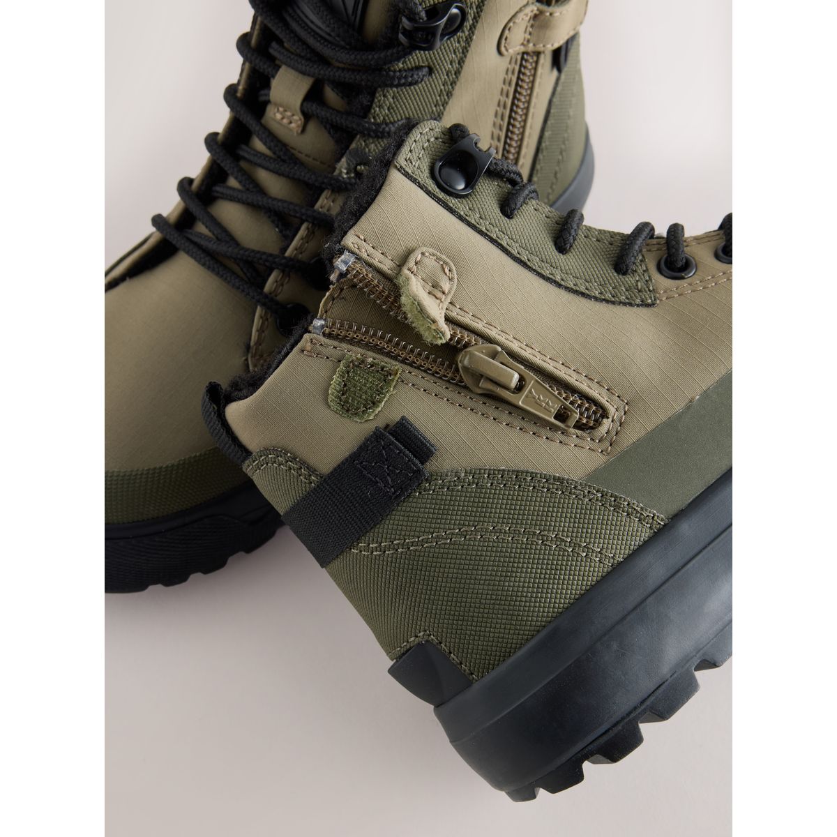 Bottines de skate montantes à crampons vert kaki, NEXT