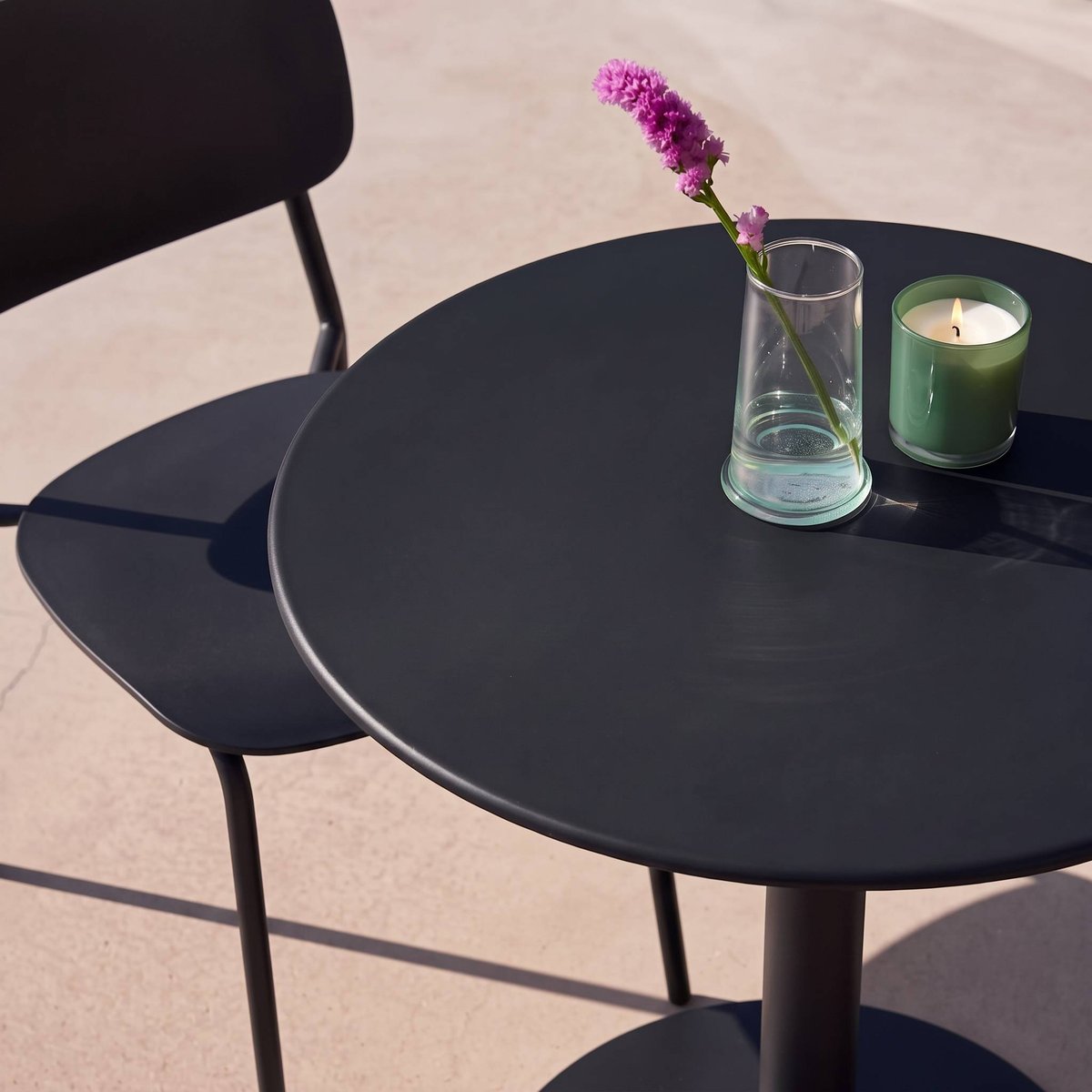 Table de jardin bistrot ronde acier + 2 assises OREA + LIVA anthracite, SWEEEK