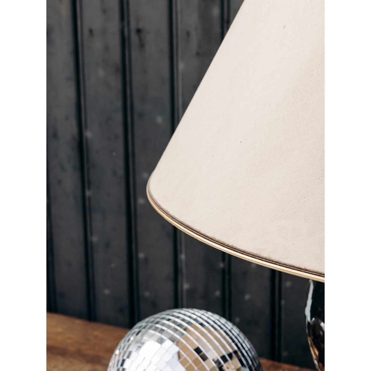 Lampe en céramique au motif floral Suzanne N°599 - Bon état multicolore, DEBONGOUT