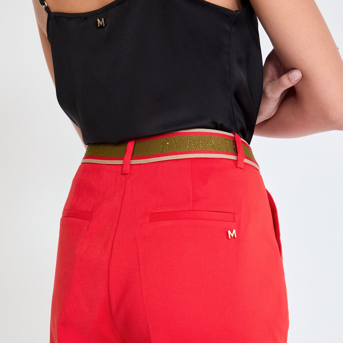 Pantalon droit taille haute avec ceinture tissée rouge, LOLA CASADEMUNT