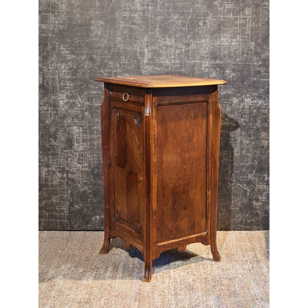 Table d'appoint en bois Francine N°1556 - Bon état bois foncé, DEBONGOUT