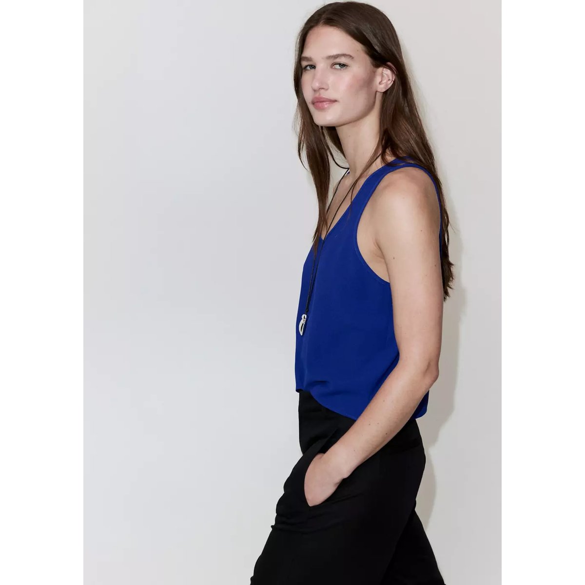 Top crop col rond bleu, MANGO