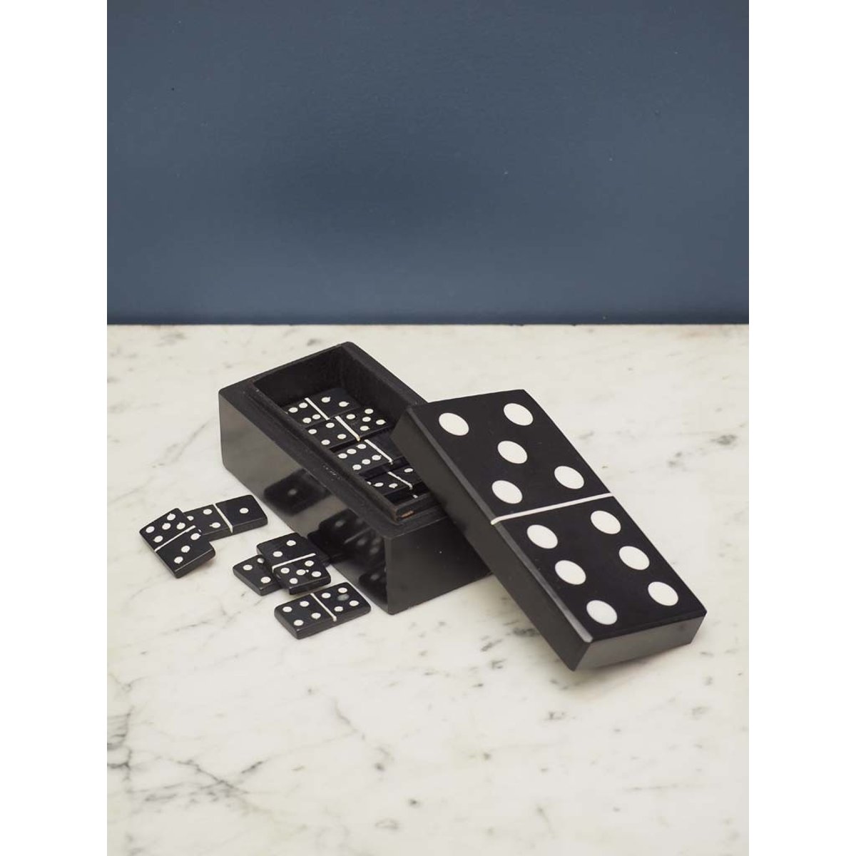Boite en bois avec détails de dominos Payns noir, CHEHOMA