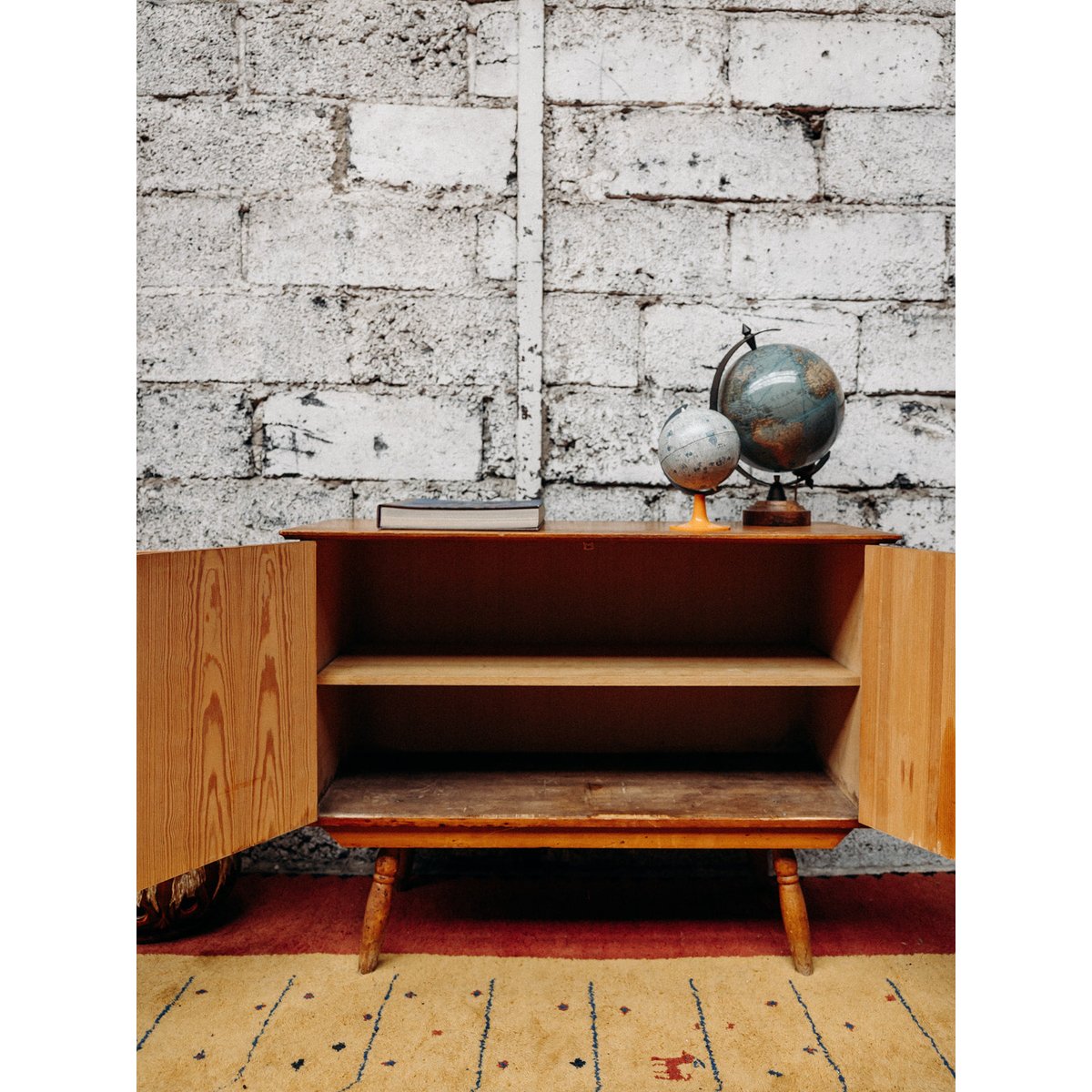 Buffet en bois Gilbert N°113 - Bon état bois, DEBONGOUT