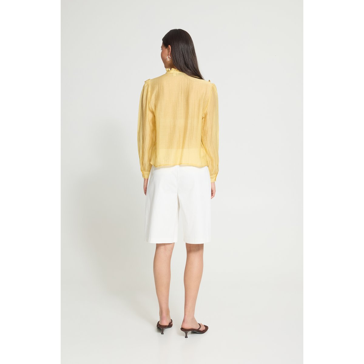 Á manches longues jaune cream gold, B.YOUNG