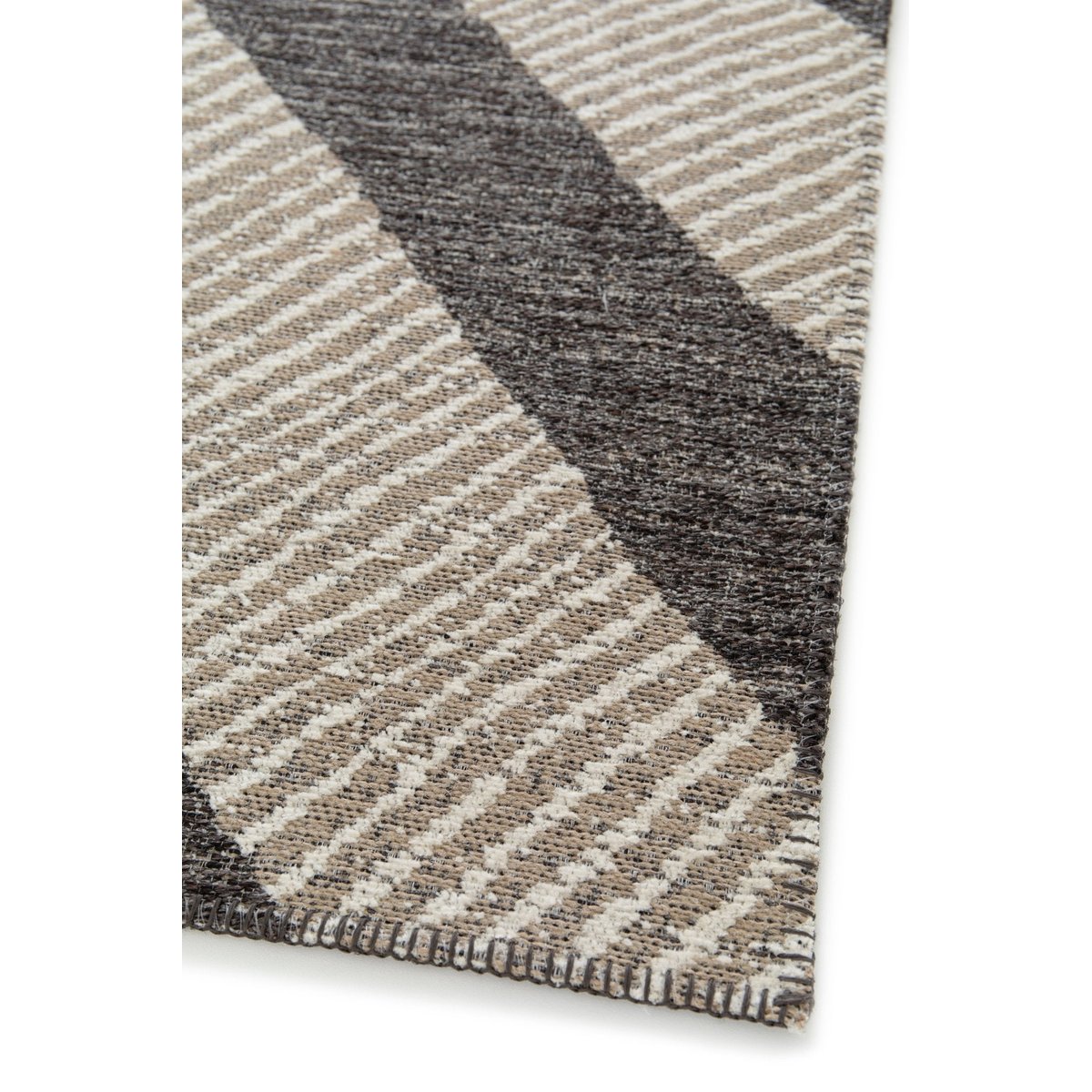 Tapis en jute et polyester recyclé BASALTE brun naturel, AFK LIVING