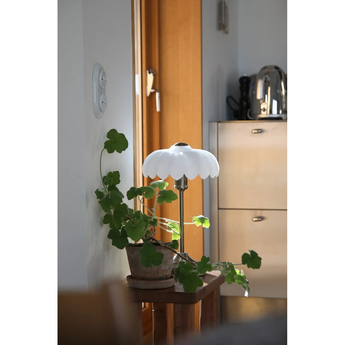 Lampe de table en verre KURAGE blanc, MARKSLOJD