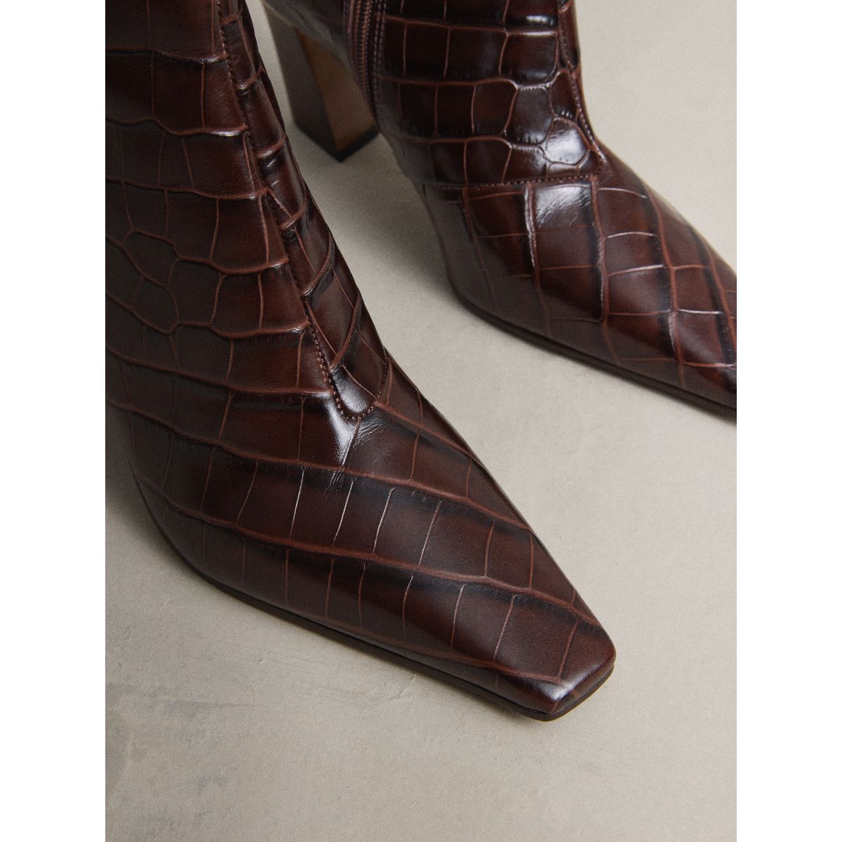 Bottines plates à bout ciselé n. premium cuir imprimé serpent, NEXT