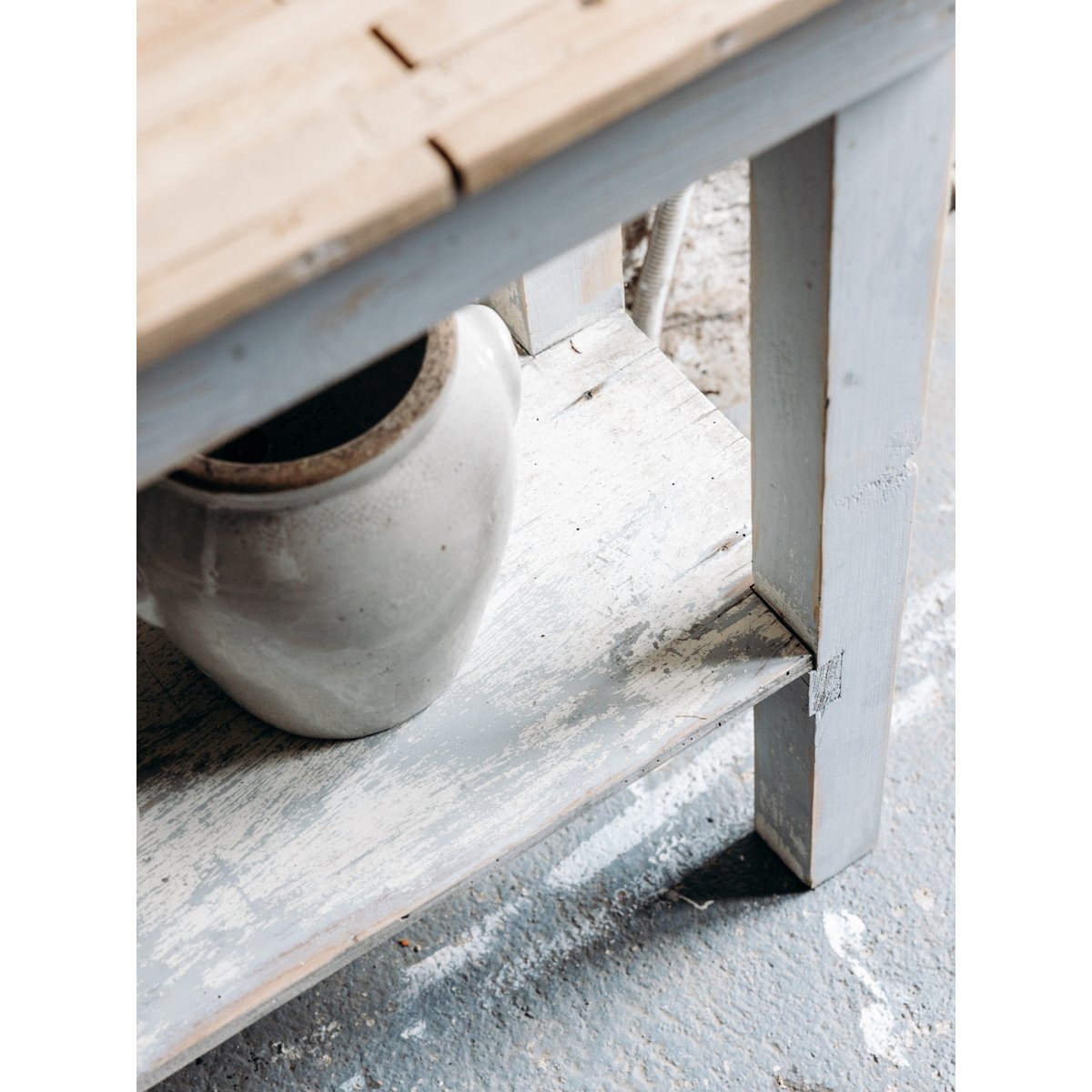 Table d'appoint Francine N°169 - Bon état bois, DEBONGOUT