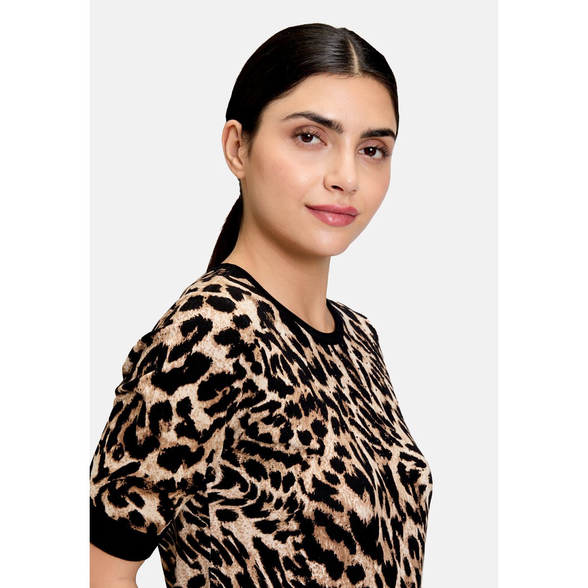 Pull-over en fine maille à imprimé animalier noir/beige, BETTY BARCLAY