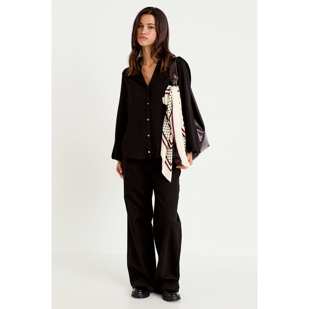 Blouse droite col v manches longues noir, CACHE CACHE