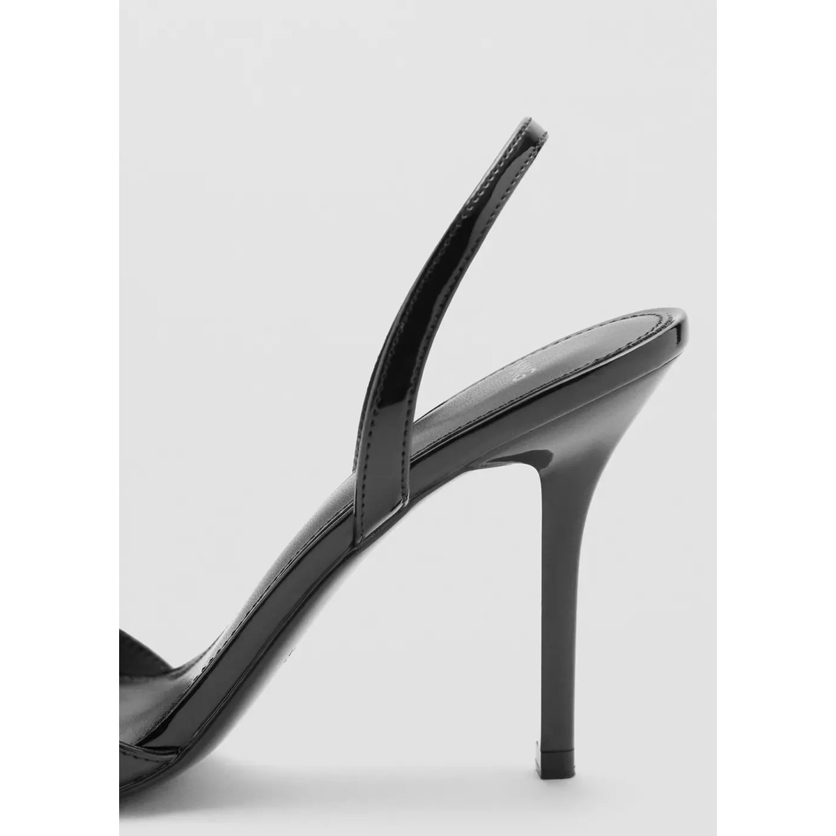 Sandales talon à brides boucle noir, MANGO
