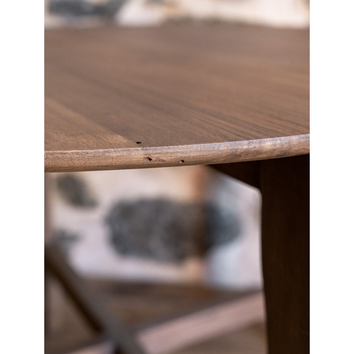 Table basse cirée en bois massif Donna N°995 - Bon état bois foncé, DEBONGOUT