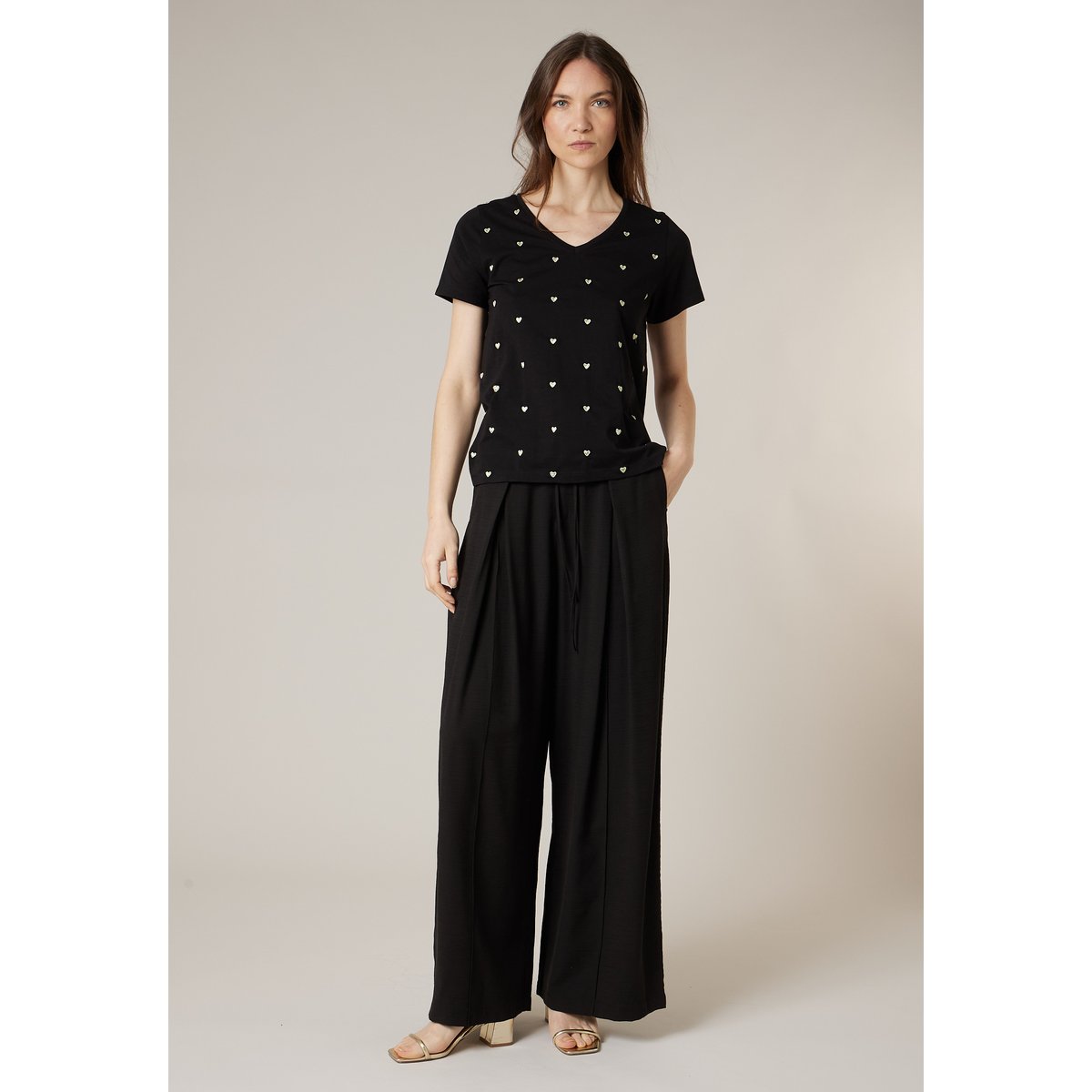 T-shirt femme en coton HEARTY black, DEELUXE