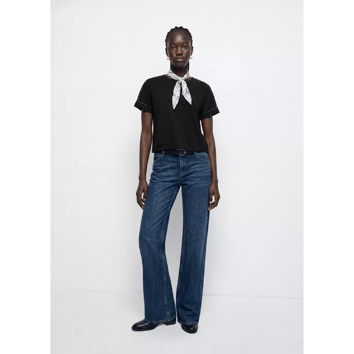 T-shirt en coton avec perles en forme d'étoiles noir, MANGO TEEN